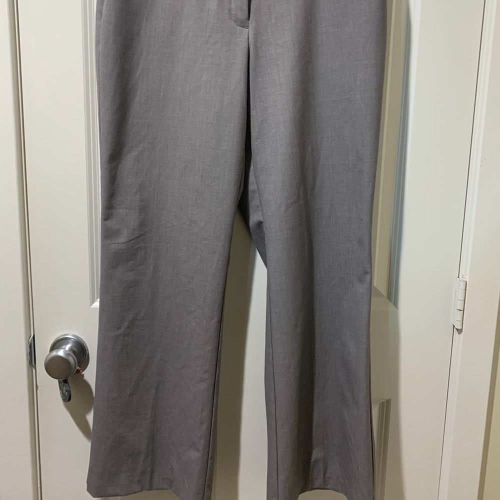 Worthington Gray dress pants.Size 10 petite.Wide leg curvy fit.